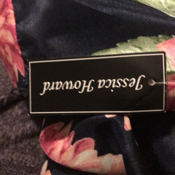 👗 Dress - Picture 7 of 8